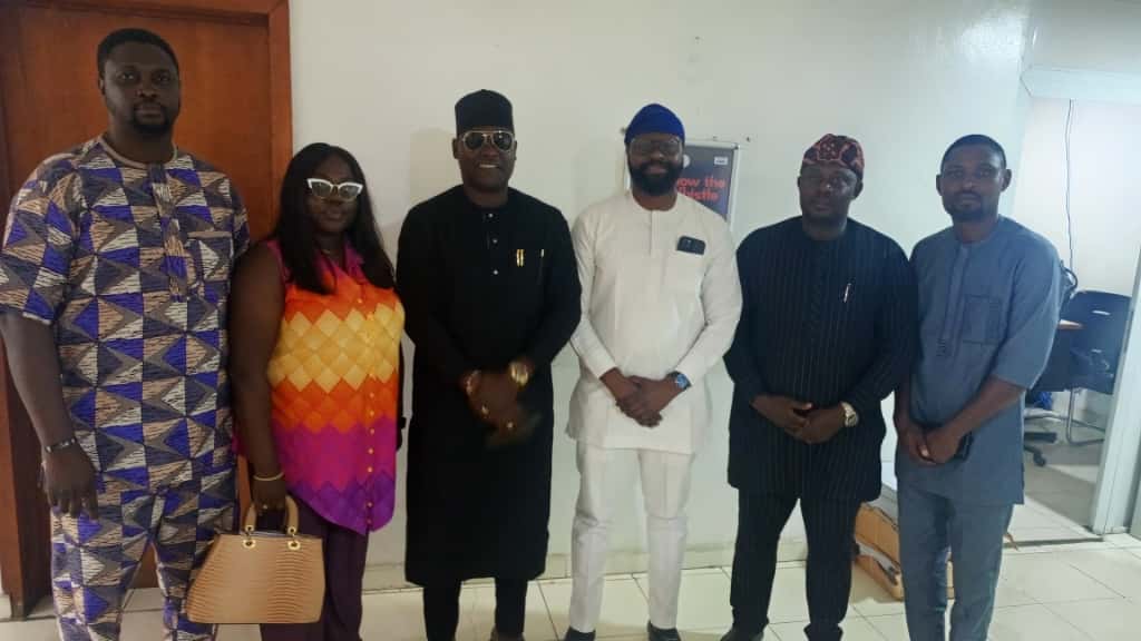 nye_oyo_visits_kolomoni